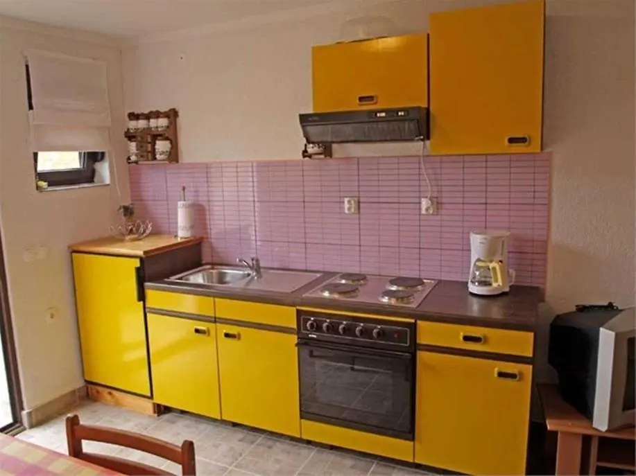 Apartment In Veli Losinj 33734 0*,
